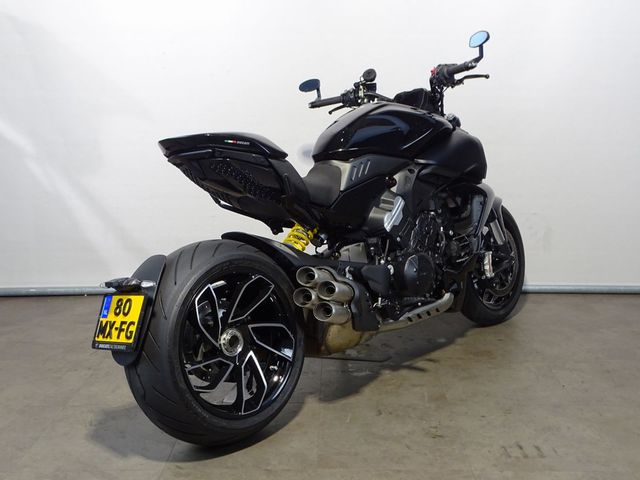 ducati - diavel-v4