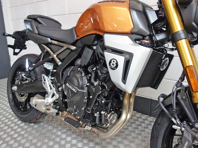 suzuki - gsx-8t