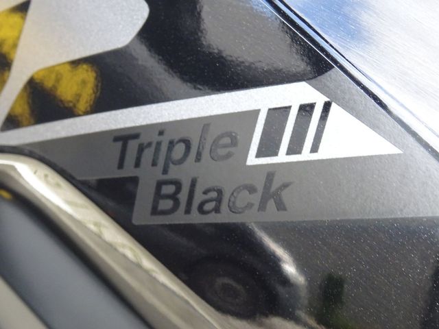 bmw - r-1300-gs-triple-black