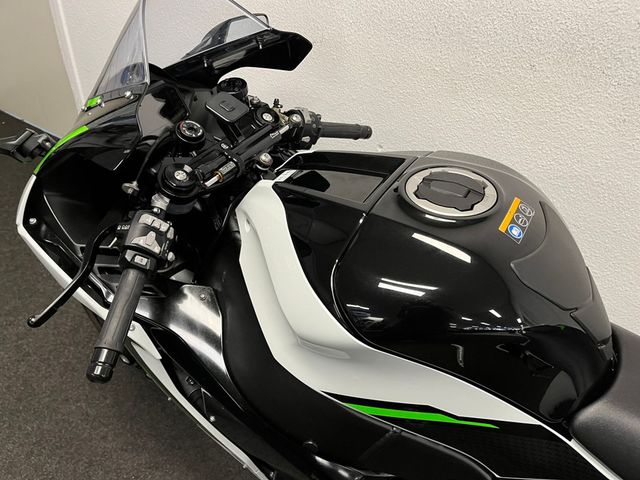 kawasaki - ninja-zx-10r