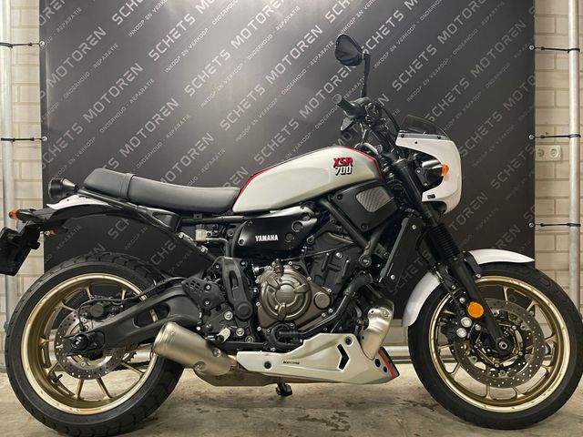 yamaha - xsr-700-xtribute