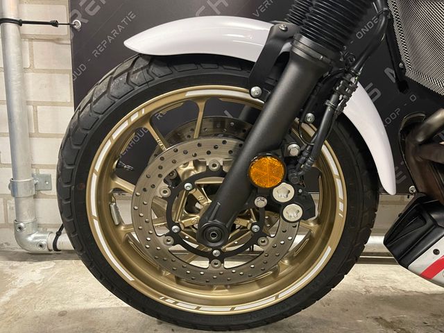 yamaha - xsr-700-xtribute