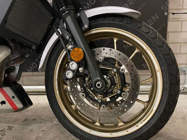 yamaha - xsr-700-xtribute