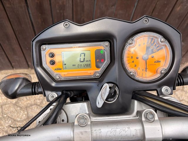 ktm - 990-super-duke
