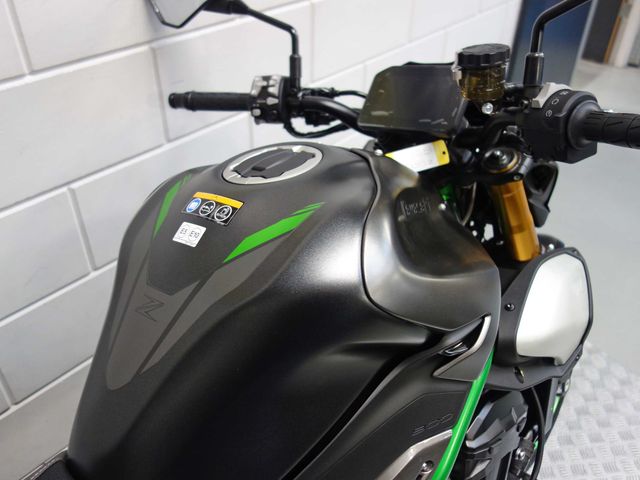 kawasaki - z900-se