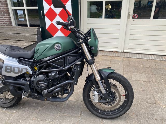 benelli - leoncino-800-trail