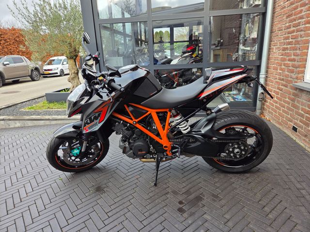 ktm - 1290-super-duke-r