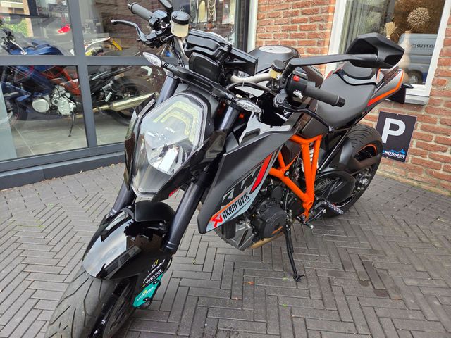 ktm - 1290-super-duke-r