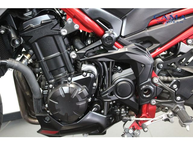 kawasaki - z900