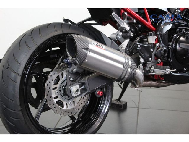 kawasaki - z900