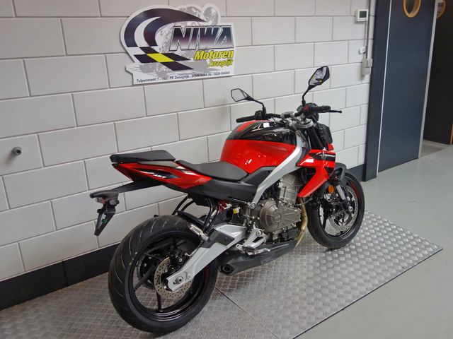 aprilia - tuono-457