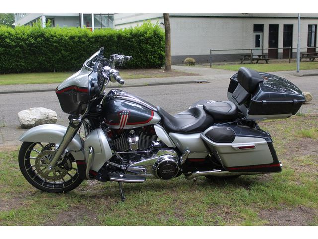 harley-davidson - cvo-streetglide-117