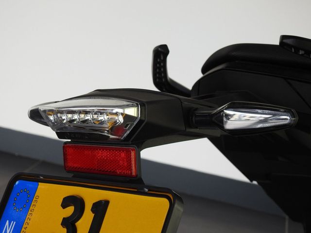 bmw - f-900-r