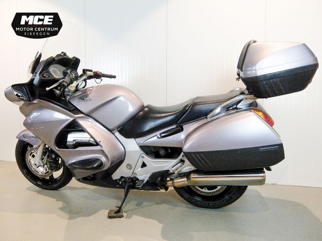 honda - st-1300-pan-european