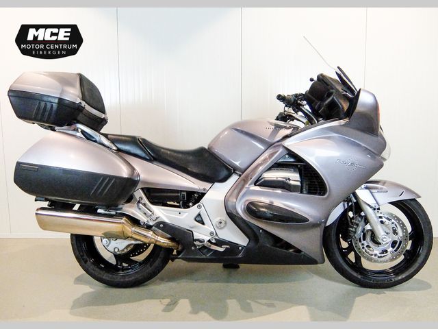 honda - st-1300-pan-european