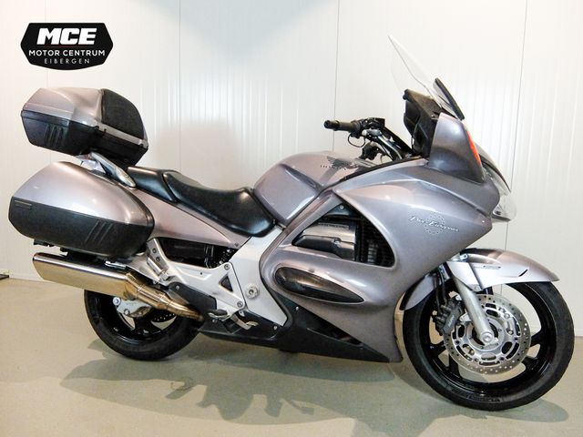 honda - st-1300-pan-european