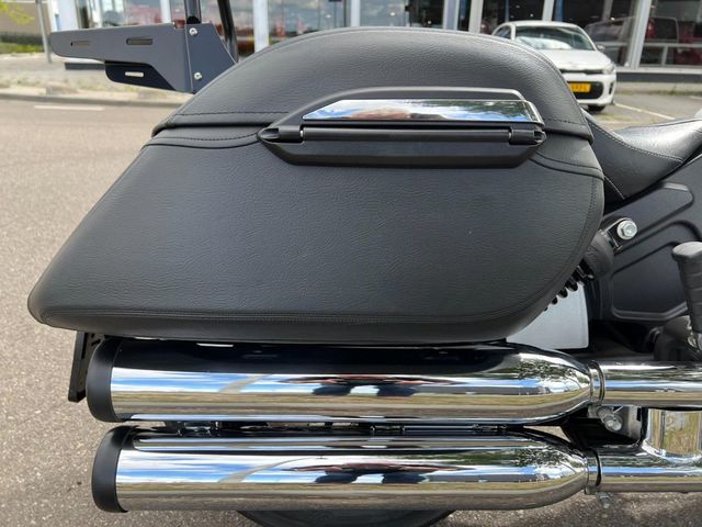 indian - scout-bobber-sixty