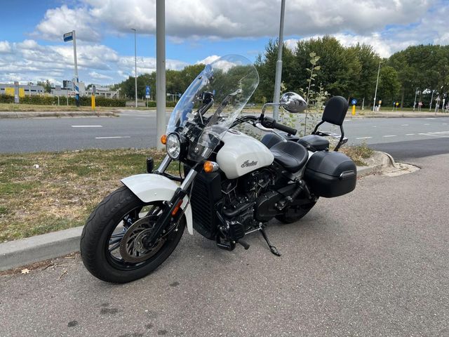 indian - scout-bobber-sixty