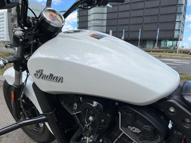 indian - scout-bobber-sixty