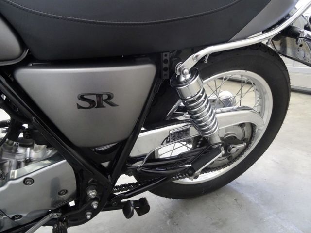 yamaha - sr-400