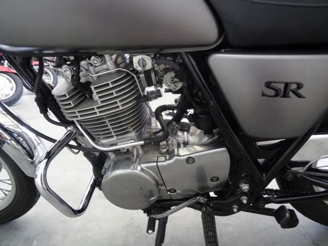yamaha - sr-400