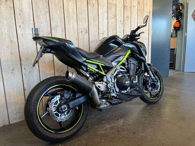 kawasaki - z900