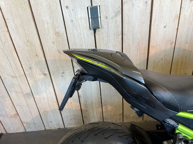 kawasaki - z900