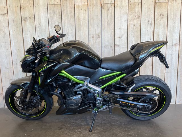kawasaki - z900