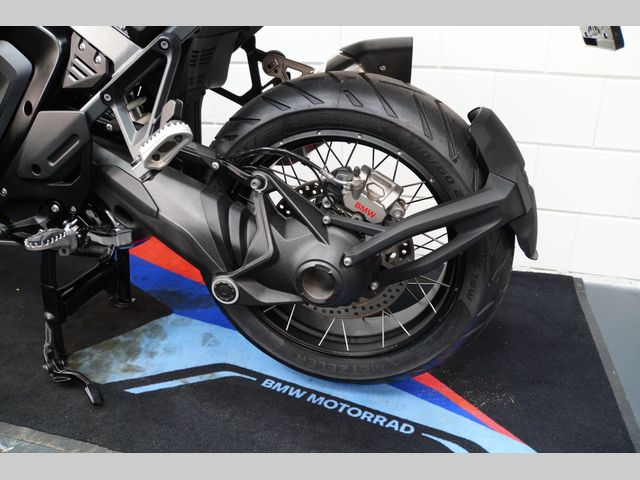 bmw - r-1300-gs-adventure-triple-black