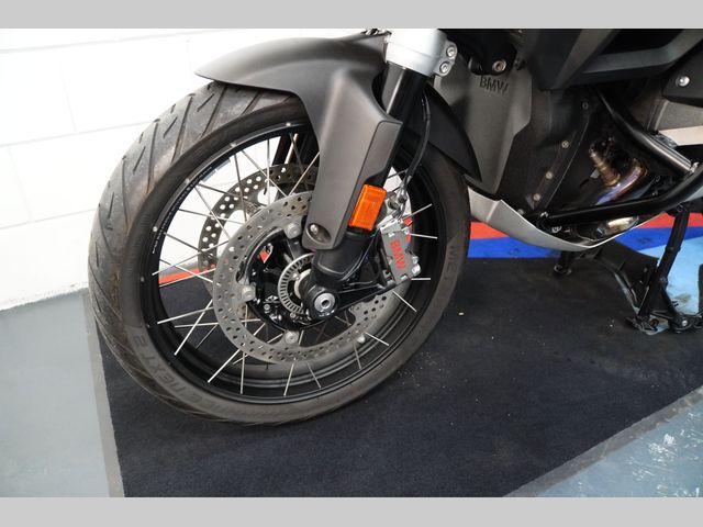 bmw - r-1300-gs-adventure-triple-black