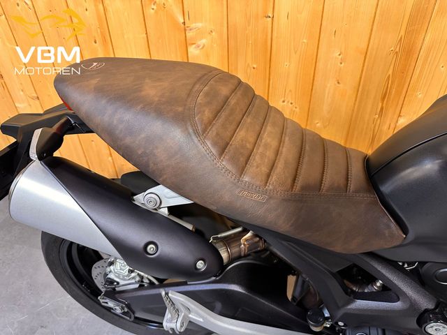 ducati - monster-696