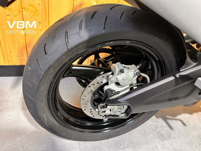 ducati - monster-696