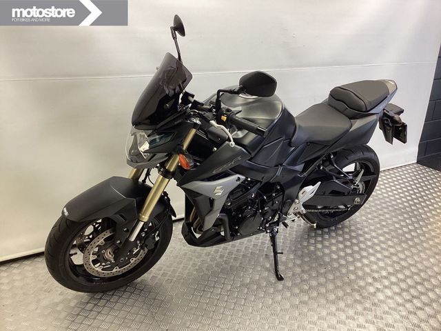 suzuki - gsr-750-a