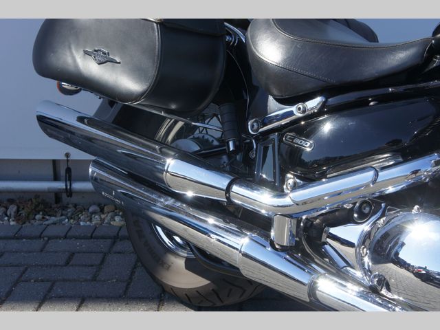 suzuki - c-800-intruder