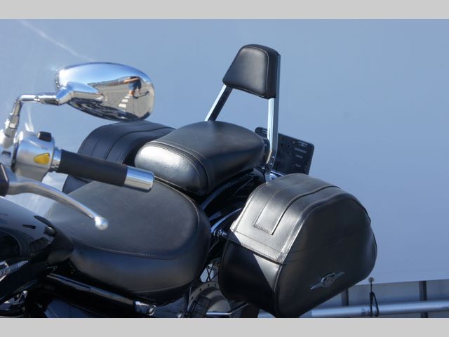 suzuki - c-800-intruder
