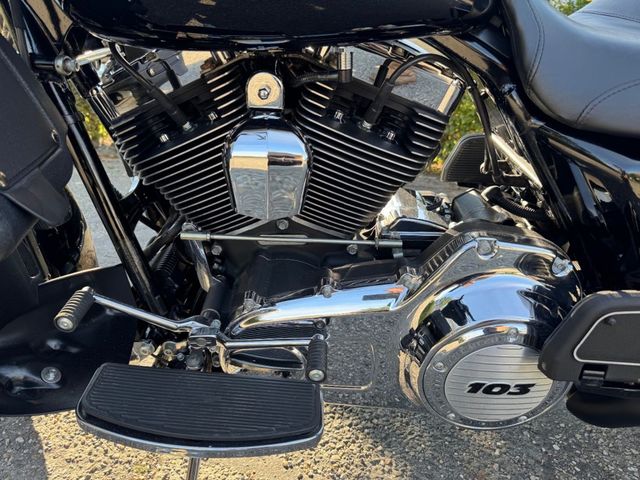 harley-davidson - electra-glide-ultra-limited-flhtk