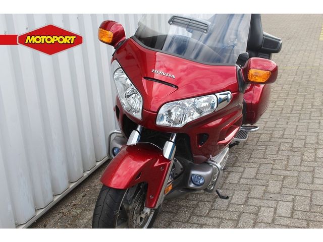 honda - gl-1800-goldwing-abs