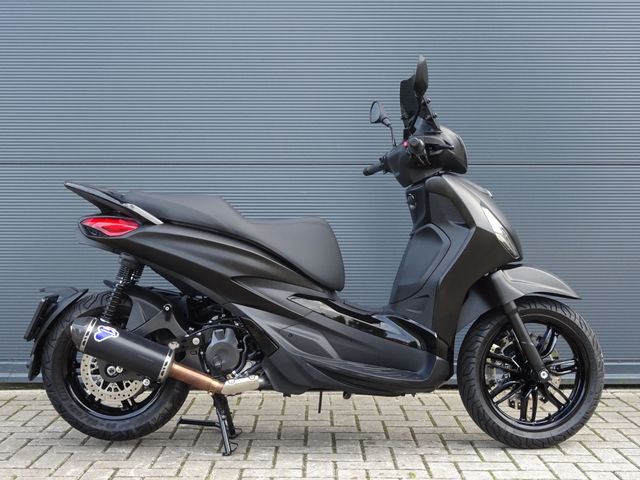 piaggio - beverly-400