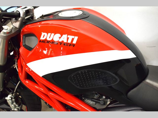ducati - 796-monster
