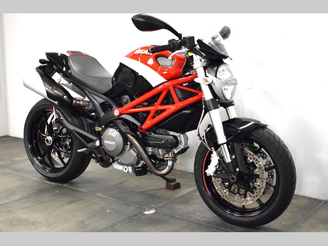 ducati - 796-monster