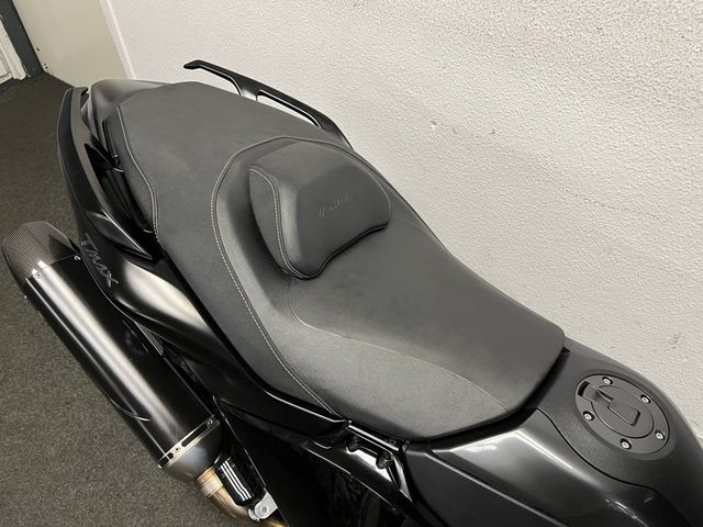 yamaha - tmax-tech-max-560