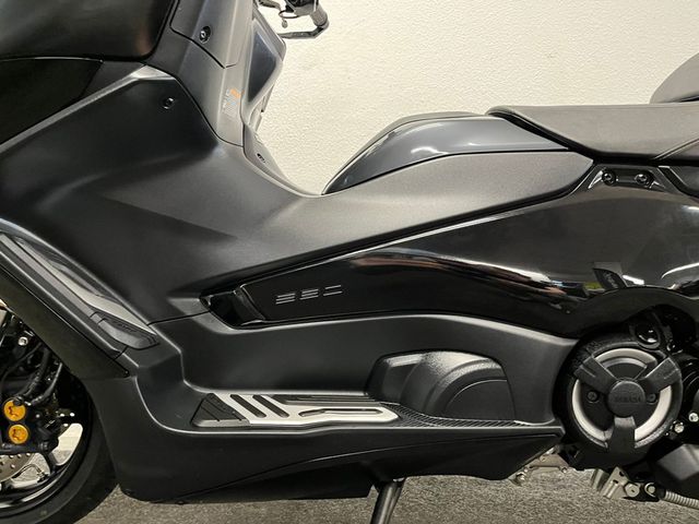 yamaha - tmax-tech-max-560