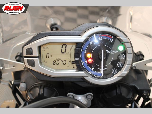 triumph - tiger-800