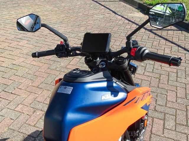 ktm - 125-duke