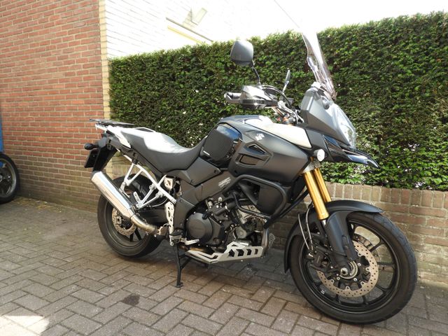 suzuki - v-strom-1000-abs