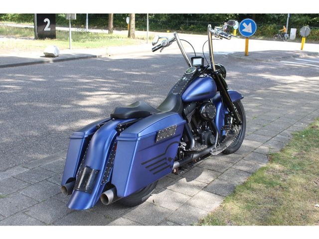 harley-davidson - road-king