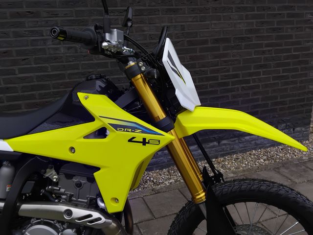suzuki - dr-z-4-s