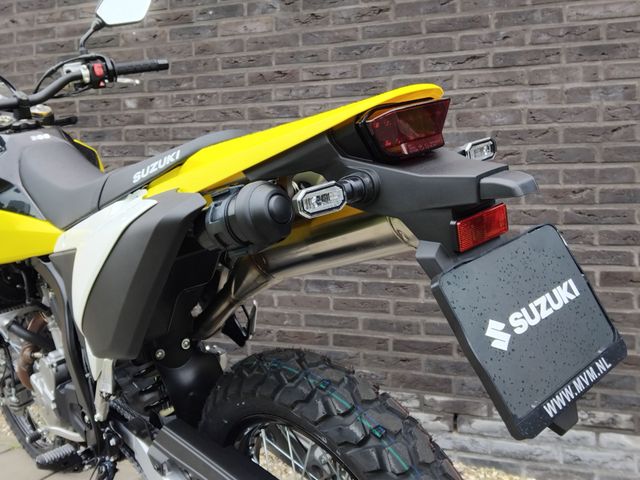 suzuki - dr-z-4-s