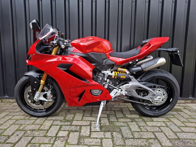 ducati - panigale-v2-s