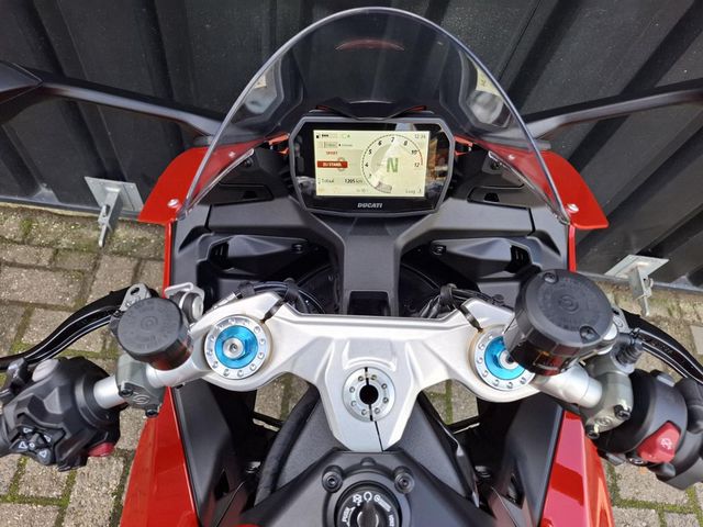 ducati - panigale-v2-s